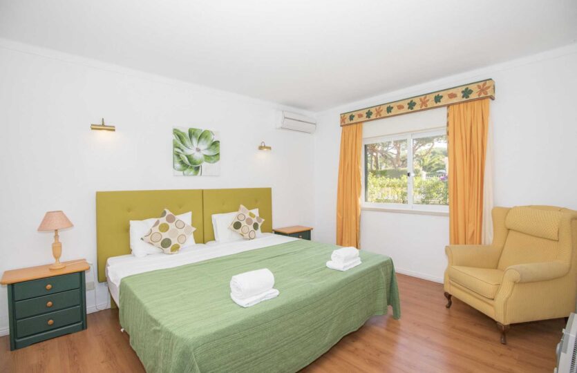 7 Bedrooms Villa with Golf View Vilamoura (Max 14 pax)